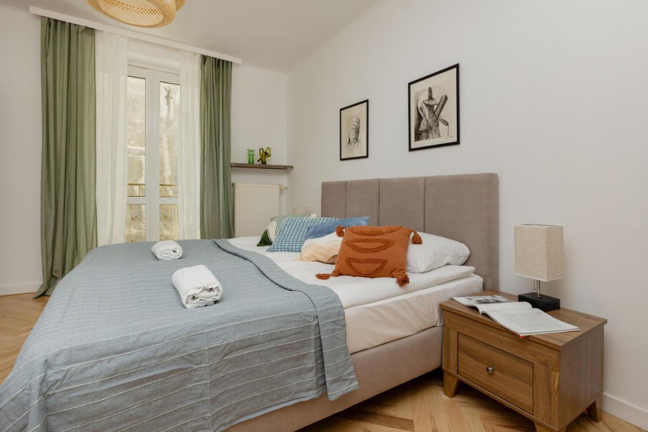 Tasteful Apartment In Warsaw City Center By Noclegi Renters Buitenkant foto